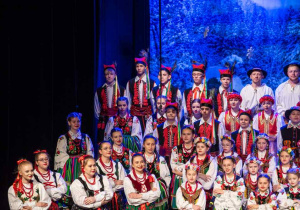 Zdjęcie Zespołu Pieśni i Tańca "Rzgowianie"