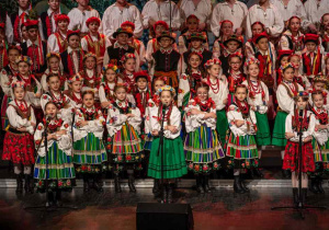 Zdjęcie Zespołu Pieśni i Tańca "Rzgowianie"