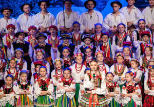Zdjęcie Zespołu Pieśni i Tańca "Rzgowianie"