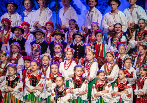 Zdjęcie Zespołu Pieśni i Tańca "Rzgowianie"