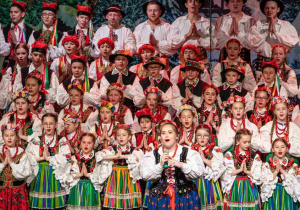 Zdjęcie Zespołu Pieśni i Tańca "Rzgowianie"