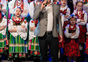 Zdjęcie Zespołu Pieśni i Tańca "Rzgowianie"