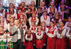 Zdjęcie Zespołu Pieśni i Tańca "Rzgowianie"