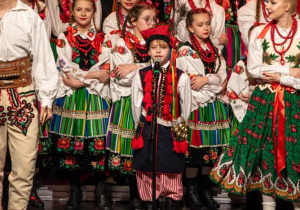 Zdjęcie Zespołu Pieśni i Tańca "Rzgowianie"