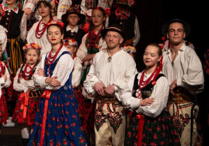 Zdjęcie Zespołu Pieśni i Tańca "Rzgowianie"