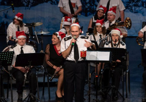 Zdjęcie Zespołu Pieśni i Tańca "Rzgowianie"