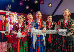 Zdjęcie Zespołu Pieśni i Tańca "Rzgowianie"