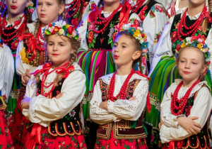 Zdjęcie Zespołu Pieśni i Tańca "Rzgowianie"