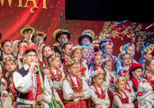 Zdjęcie Zespołu Pieśni i Tańca "Rzgowianie"