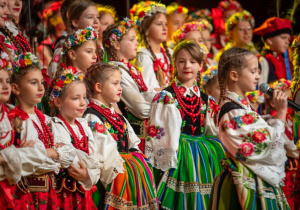 Zdjęcie Zespołu Pieśni i Tańca "Rzgowianie"