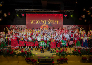 Zdjęcie Zespołu Pieśni i Tańca "Rzgowianie"