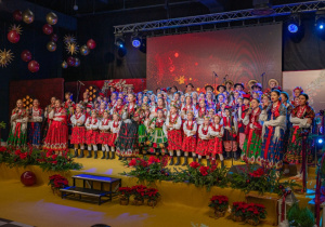 Zdjęcie Zespołu Pieśni i Tańca "Rzgowianie"