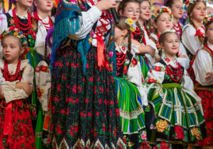 Zdjęcie Zespołu Pieśni i Tańca "Rzgowianie"