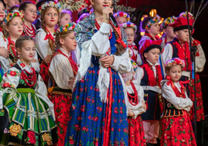 Zdjęcie Zespołu Pieśni i Tańca "Rzgowianie"