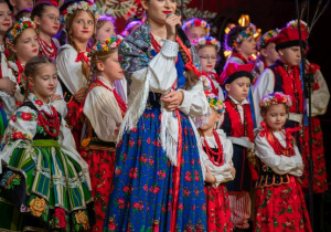 Zdjęcie Zespołu Pieśni i Tańca "Rzgowianie"