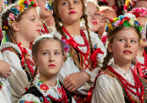 Zdjęcie Zespołu Pieśni i Tańca "Rzgowianie"