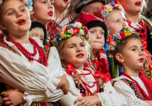 Zdjęcie Zespołu Pieśni i Tańca "Rzgowianie"