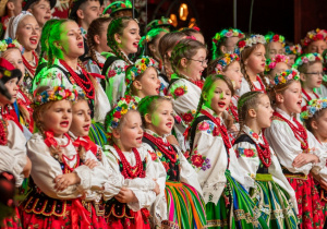 Zdjęcie Zespołu Pieśni i Tańca "Rzgowianie"