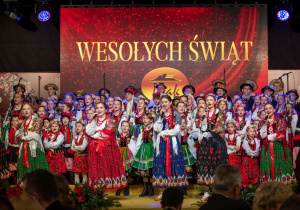 Zdjęcie Zespołu Pieśni i Tańca "Rzgowianie"