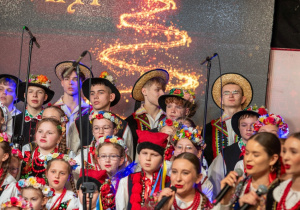 Zdjęcie Zespołu Pieśni i Tańca "Rzgowianie"