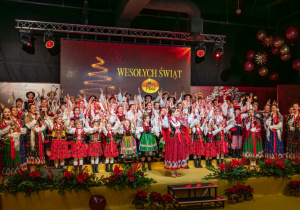 Zdjęcie Zespołu Pieśni i Tańca "Rzgowianie"