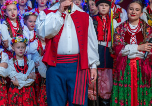 Zdjęcie Zespołu Pieśni i Tańca "Rzgowianie"