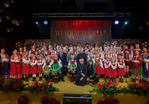 Zdjęcie Zespołu Pieśni i Tańca "Rzgowianie"