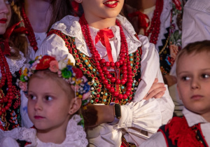 Zdjęcie Zespołu Pieśni i Tańca "Rzgowianie"