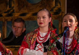 Zdjęcie Zespołu Pieśni i Tańca "Rzgowianie"