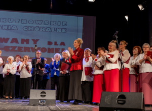 Rzgowski Chór Camerata w Kutnie - Śpiewamy dla Biało-Czerwonej 