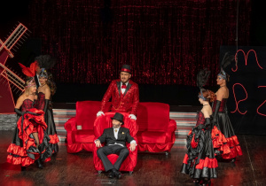 Zdjęcie ze spektaklu "Moulin Rzgów"