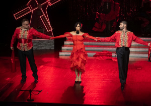 Zdjęcie ze spektaklu "Moulin Rzgów"